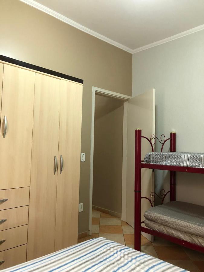 Willa Casa Temporada Olimpia 8 Pessoas Com Piscina Zewnętrze zdjęcie